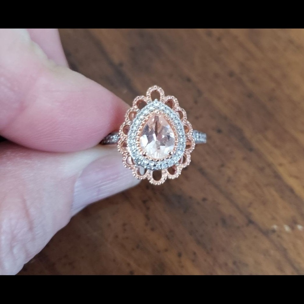 1 Ctw Peach Morganite And Zircon Ring